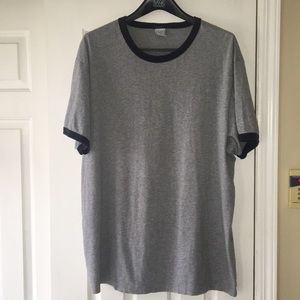 OLD NAVY MENS REGULAR FIT TEE